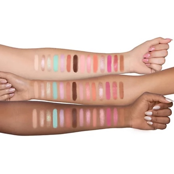 Too Faced Too Femme Ethereal Eyeshadow Palette - Picture 9 of 11